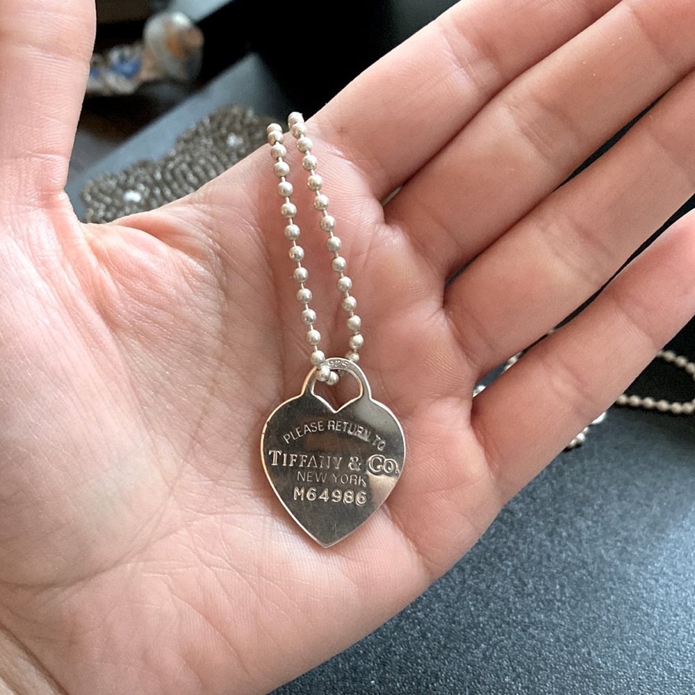 Vintage Please Return to Tiffany & Co Long Heart Pendant Necklace GreatCondition